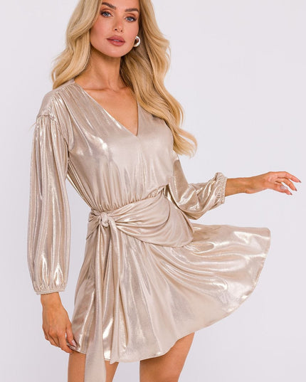 Robe métallique plissée élégante