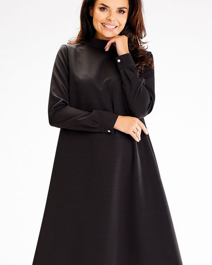 Robe trapèze avec col montant