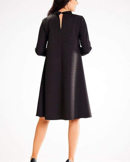 Robe trapèze avec col montant