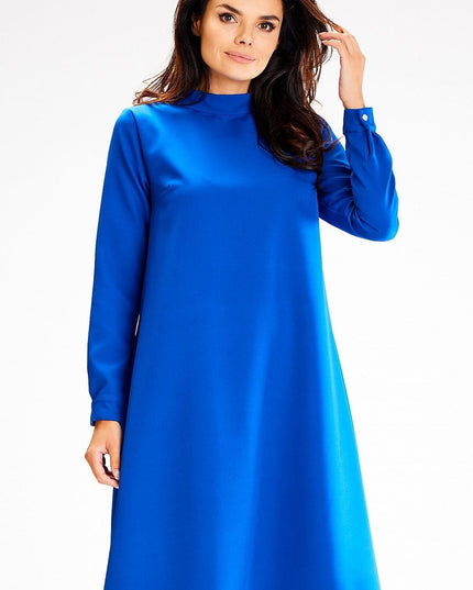 Robe trapèze avec col montant