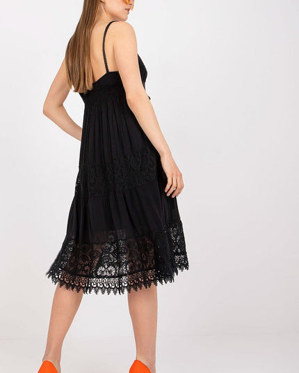 Robe évasée blanche en dentelle