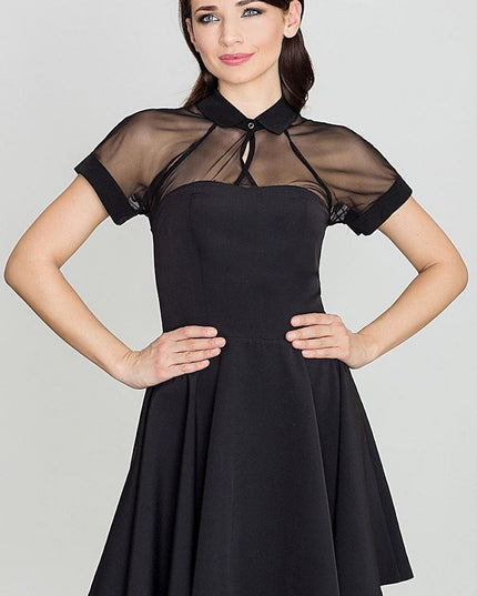 Robe élégante avec haut transparent