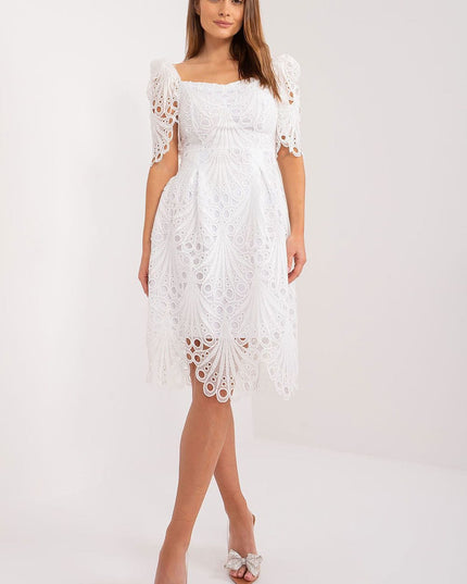 Robe midi ajourée blanche