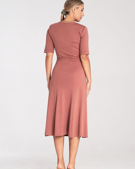 Robe élégante verte mi-longue