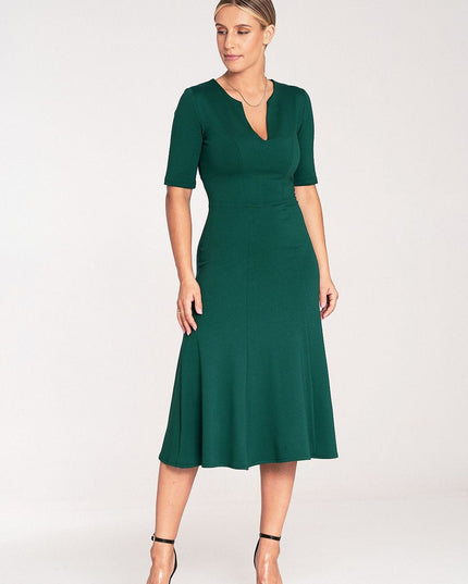 Robe élégante verte mi-longue