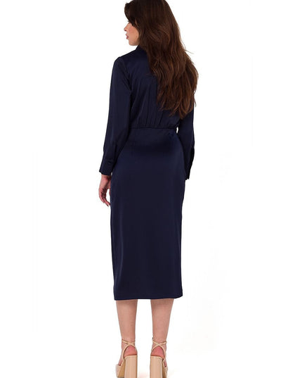 Robe élégante en satin à pois