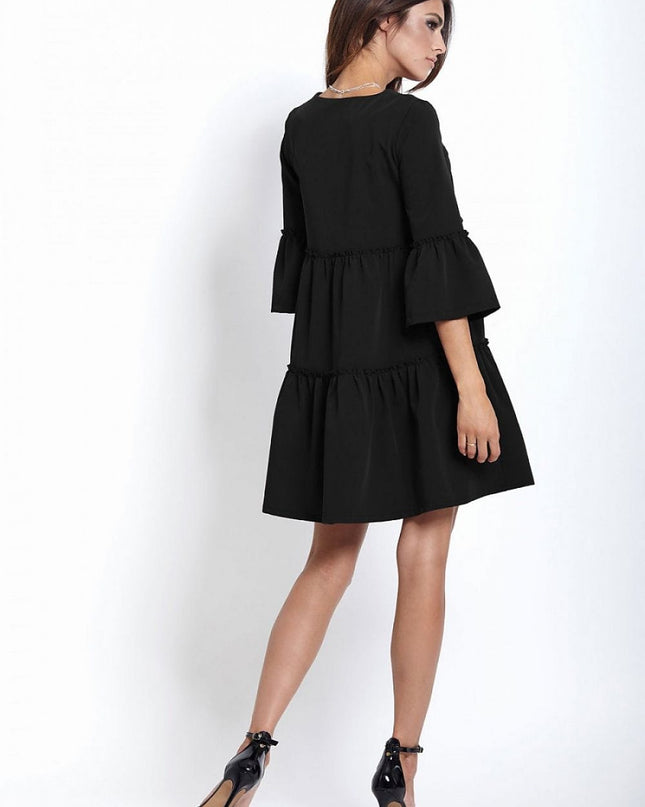 Robe évasée volantée encolure v