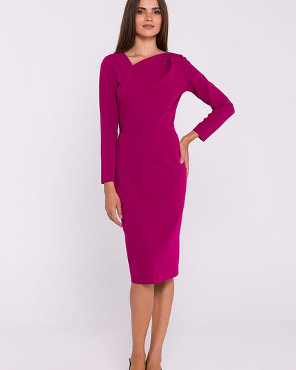 Robe crayon asymétrique élégante