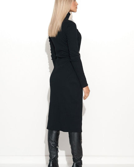 Robe noire côtelée avec ceinture