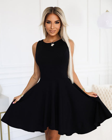 Robe noire élégante asymétrique