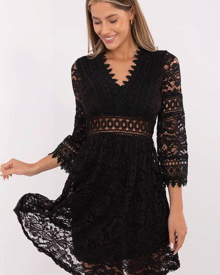 Robe évasée en dentelle ajourée