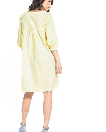 Robe midi en col dégagé