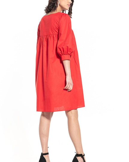 Robe midi en col dégagé