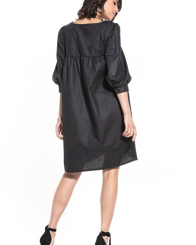 Robe midi en col dégagé