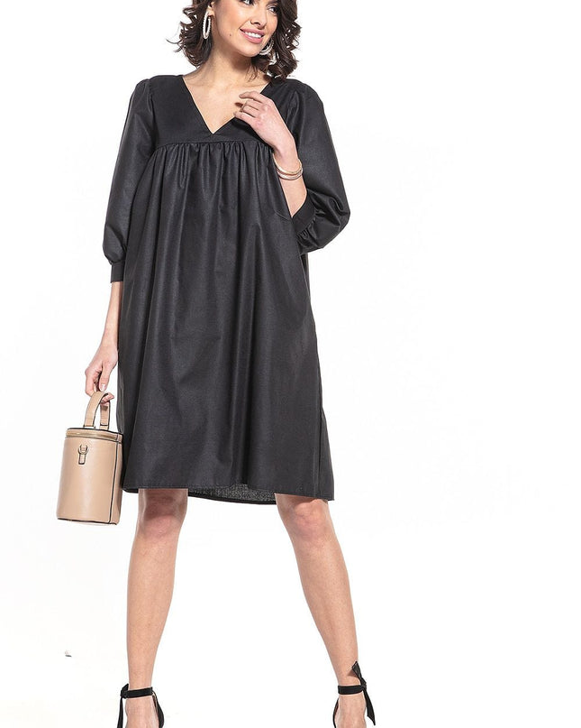Robe midi en col dégagé