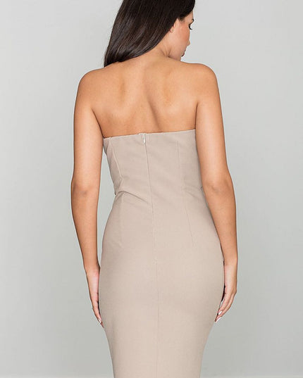 Robe beige épaules dénudées