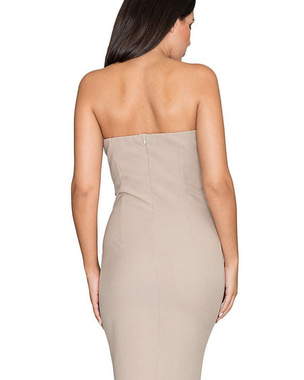 Robe beige épaules dénudées