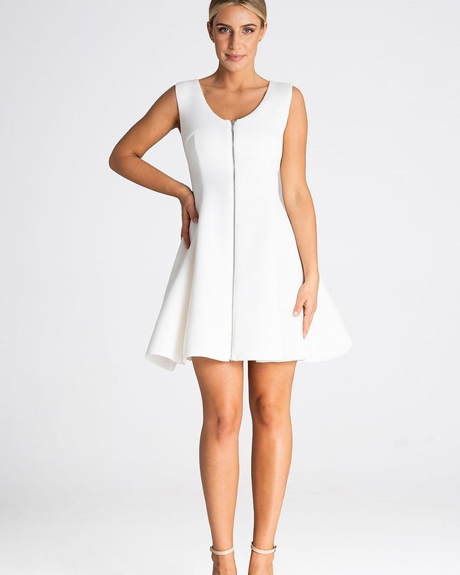 Robe blanche sans manches