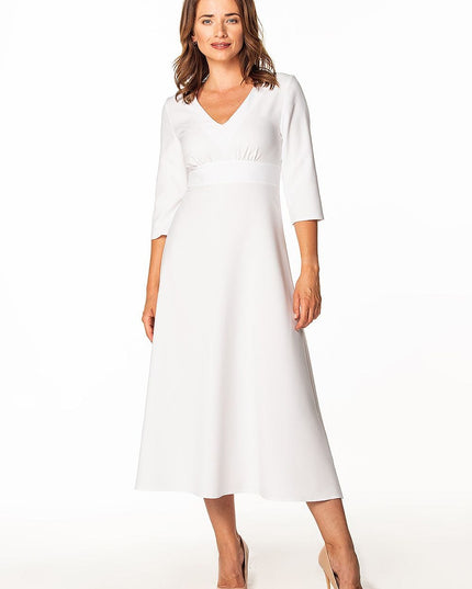 Robe blanche élégante mi-longue