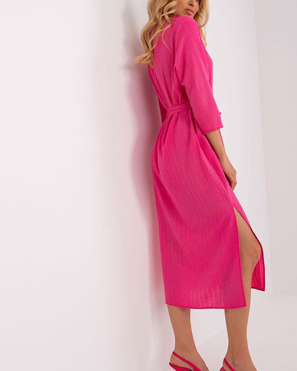 Robe droite bleue avec ceinture