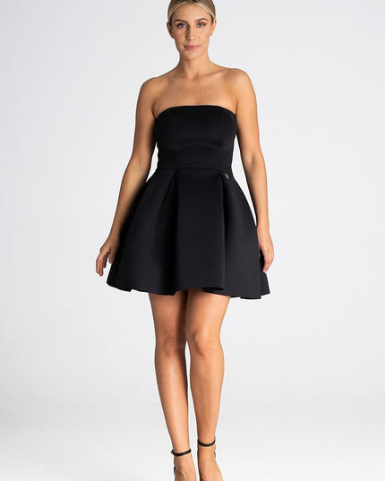 Robe épaules ouvertes évasée
