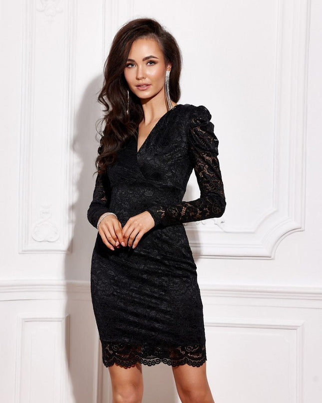 Robe mini dentelle manches longues