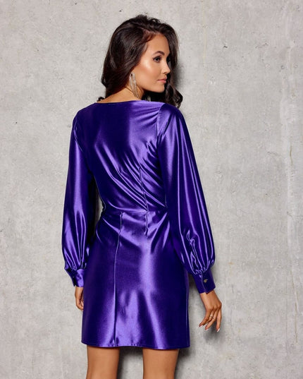 Robe satin violet manches bouffantes