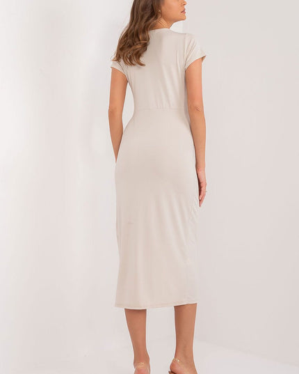 Robe droite col en V