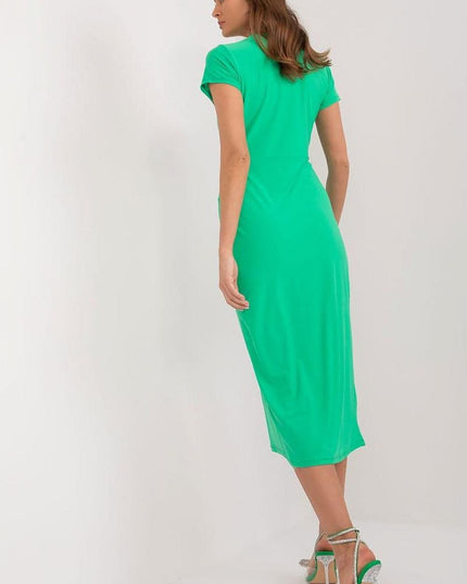 Robe droite col en V