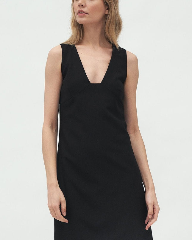 Robe noire décolleté soirée