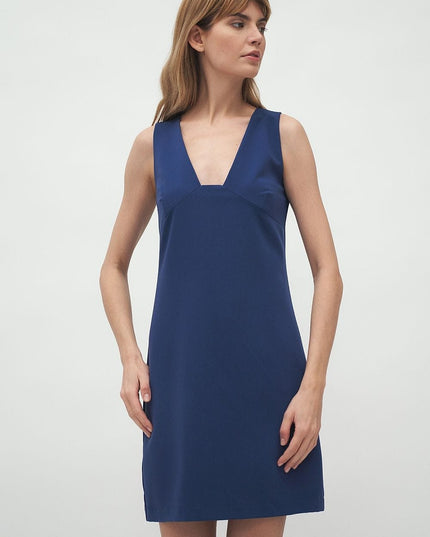 Robe noire décolleté soirée