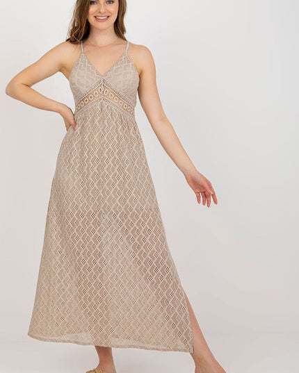 Robe longue blanche en dentelle