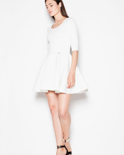 Robe évasée manches 3/4