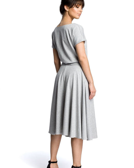 Robe évasée avec ceinture