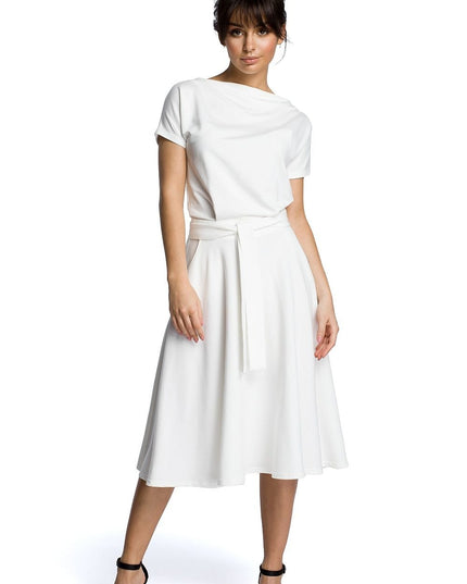 Robe évasée avec ceinture