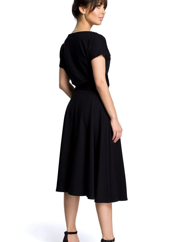 Robe évasée avec ceinture