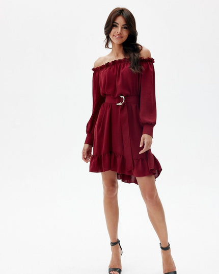 Robe trapèze à encolure espagnole