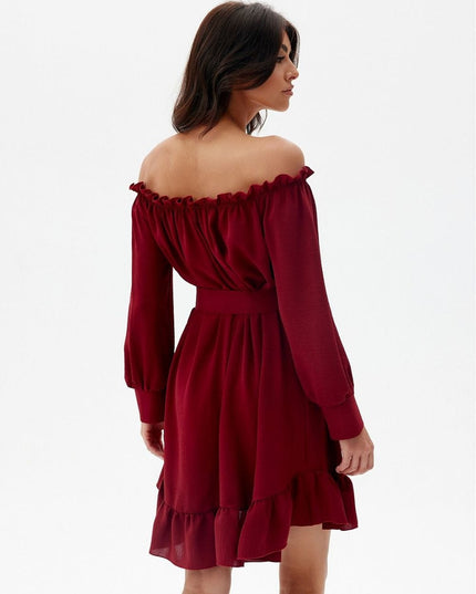 Robe trapèze à encolure espagnole