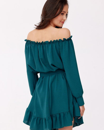 Robe trapèze à encolure espagnole