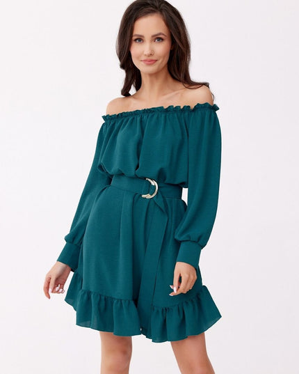 Robe trapèze à encolure espagnole