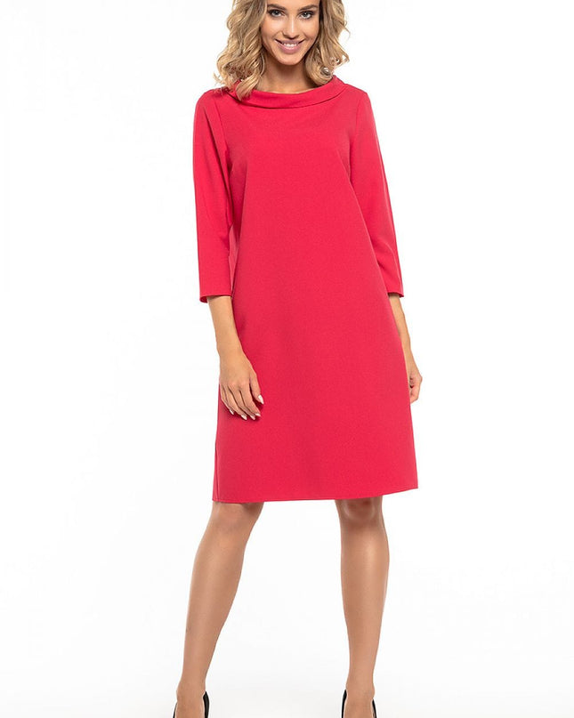 Robe rouge col roulé élégante