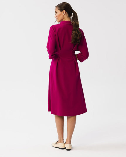 Robe évasée verte col classique