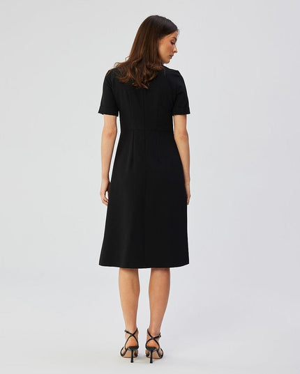 Robe élégante rose mi-longue