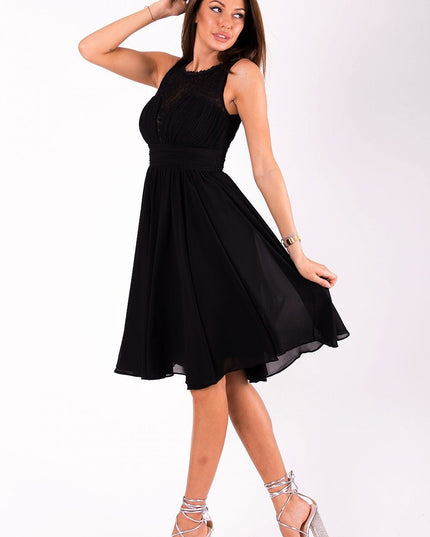 Robe élégante plissée en dentelle