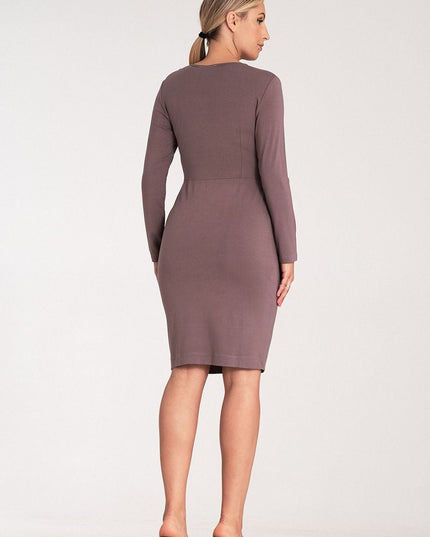 Robe cintrée manches longues encolure