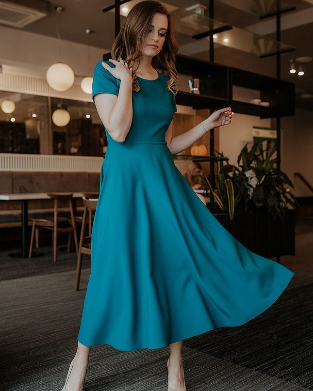 Robe longue bleue manches courtes