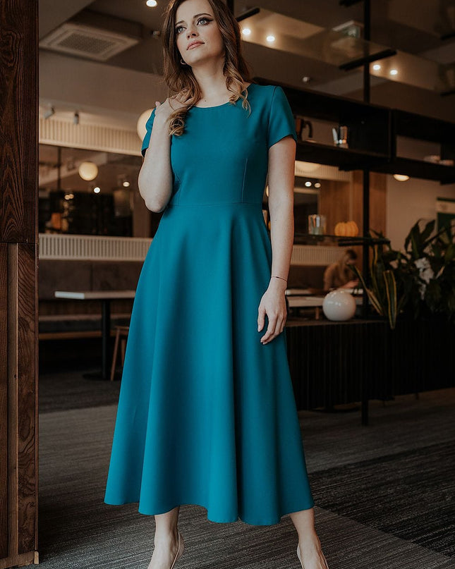 Robe longue bleue manches courtes