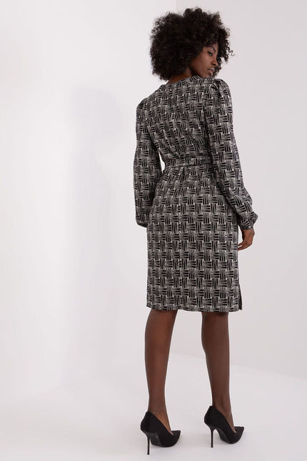 Robe droite à manches buffet