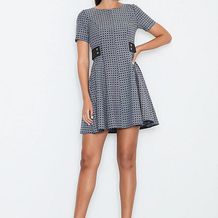 Robe évasée manches courtes élégante