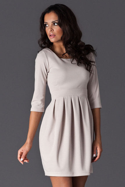 Robe élégante à manches trois-quarts